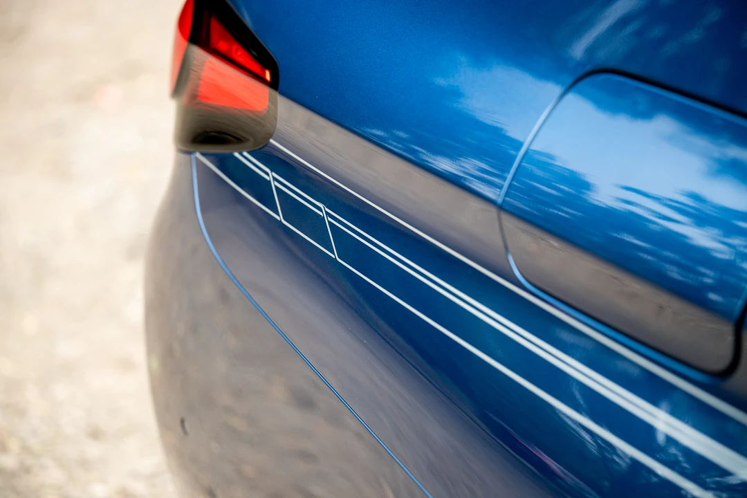 2023 BMW Alpina B5 - Image 29 of 31
