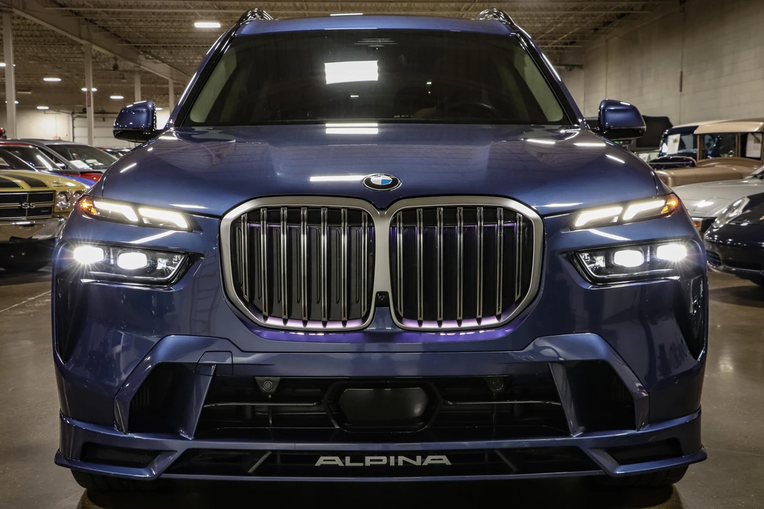 2023 BMW Alpina XB7 - Image 7 of 31