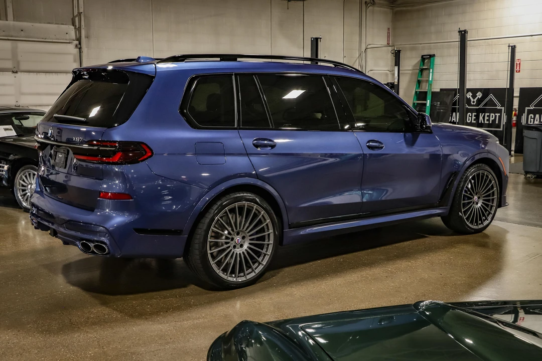2023 BMW Alpina XB7 - Image 24 of 31