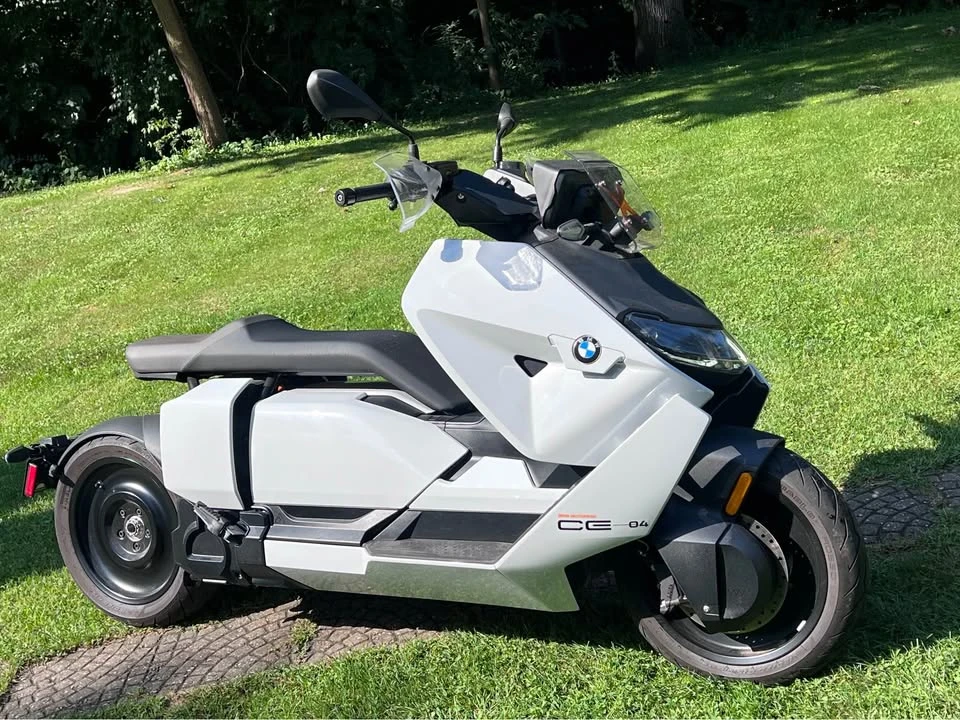 2023 BMW Motorcycles - Image 2 of 20