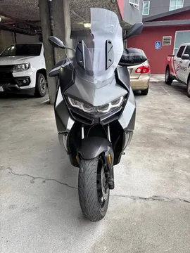 2023 BMW C 400