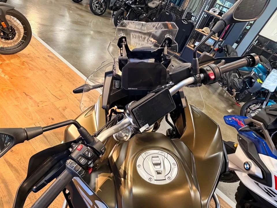 2023 BMW Motorcycles - Image 5 of 6