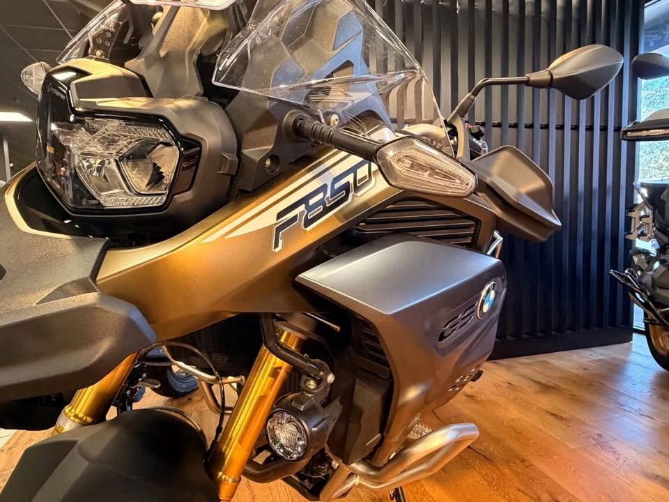 2023 BMW Motorcycles - Image 6 of 6