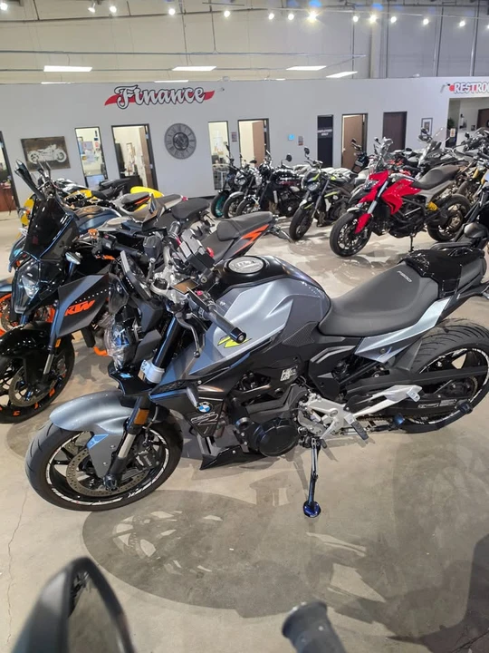 2023 BMW F650 - Image 2 of 3