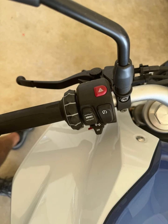 2023 BMW G42 2 Series - Image 9 of 18