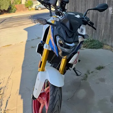 2023 BMW G 310 R