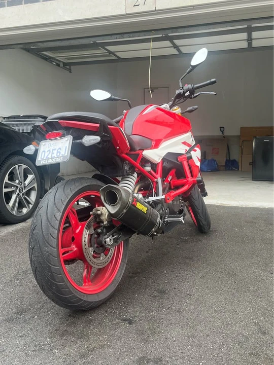 2023 BMW Motorcycles - Image 2 of 4