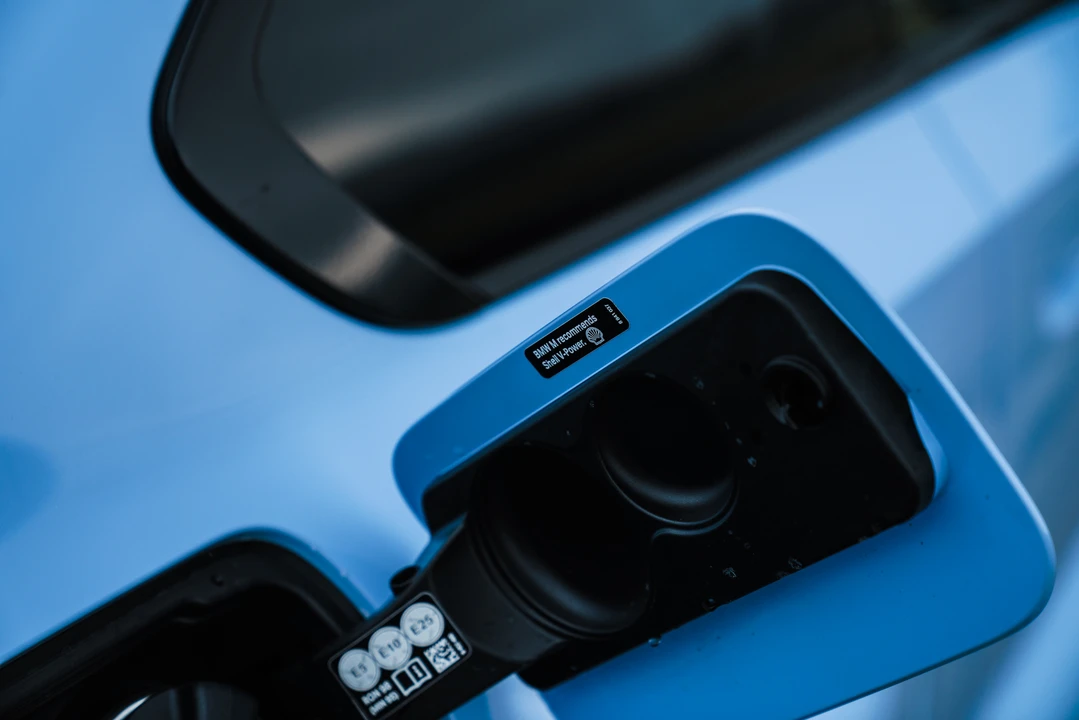 2023 BMW G87 M2 - Image 13 of 31