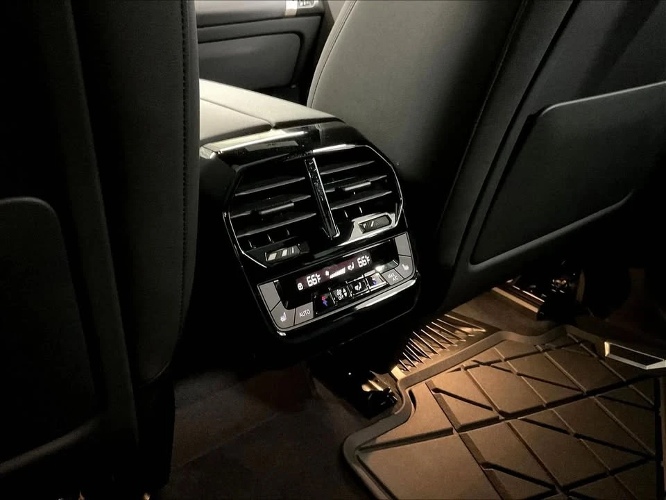 2023 BMW I20 iX M60 - Image 11 of 20