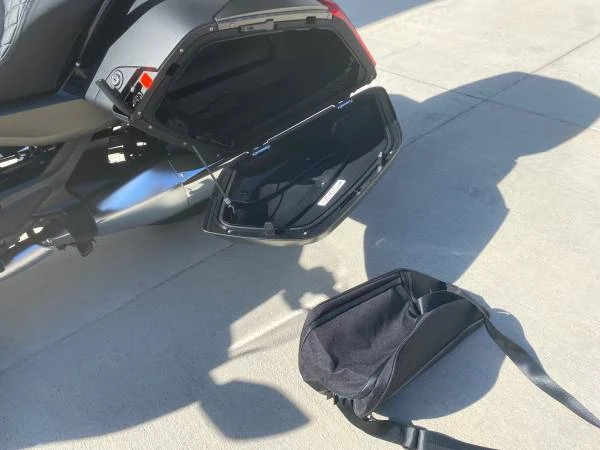 2023 BMW K1600 - Image 11 of 14