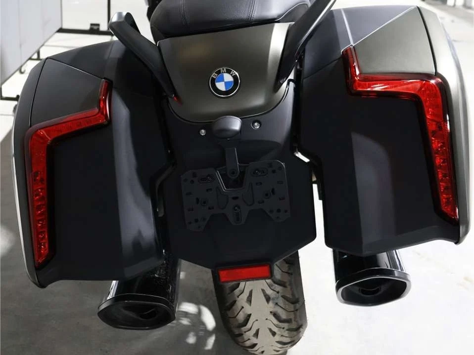 2023 BMW K1600 - Image 9 of 19