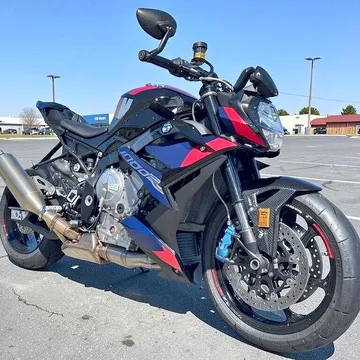 2023 BMW M 1000 R