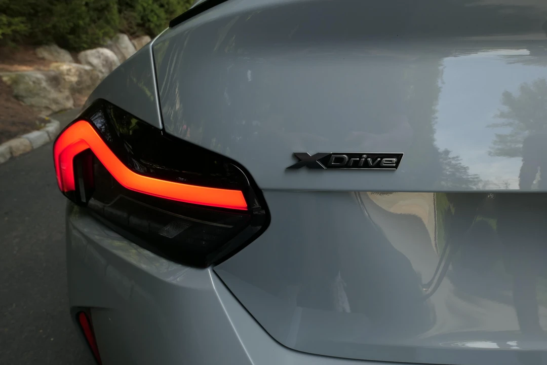 2023 BMW G42 M240i - Image 24 of 31