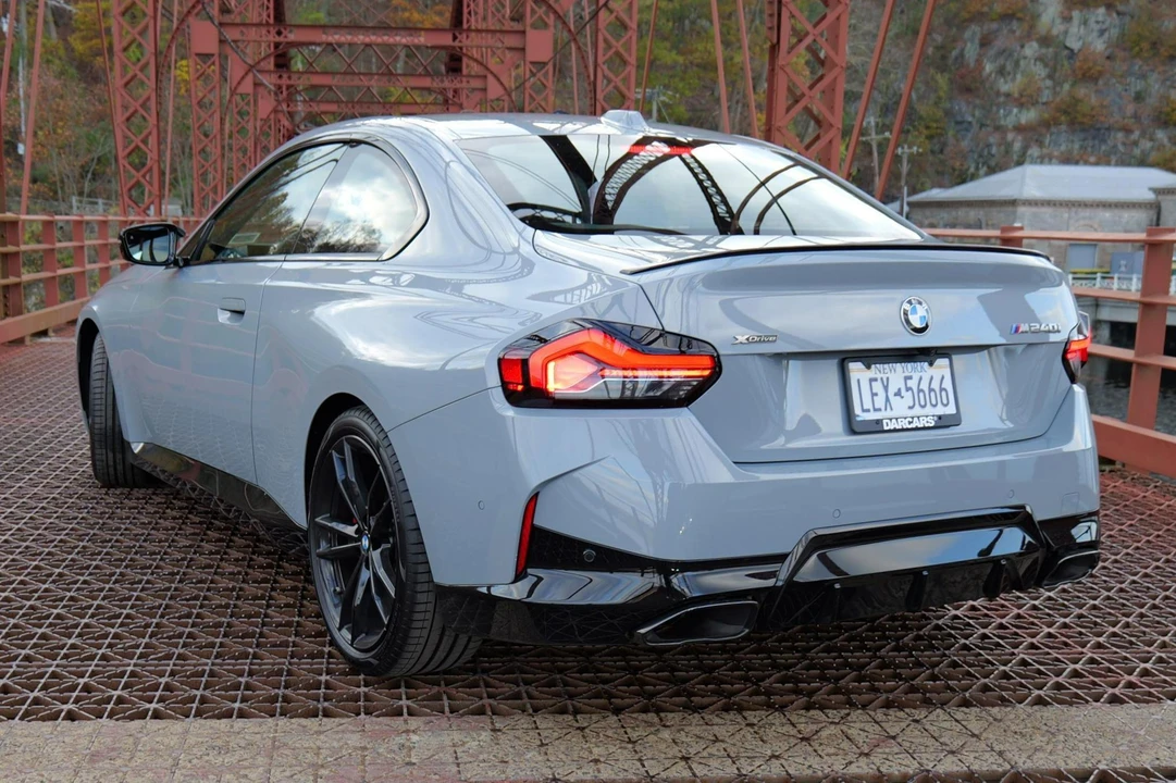 2023 BMW G42 M240i - Image 4 of 31
