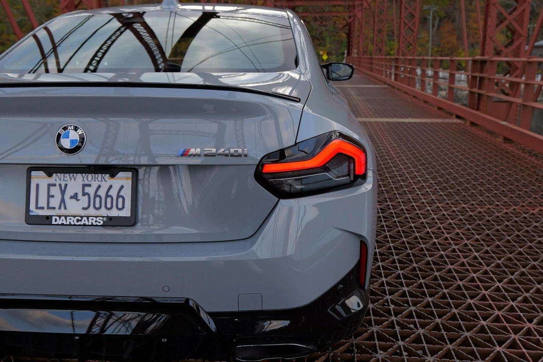 2023 BMW G42 M240i - Image 26 of 31
