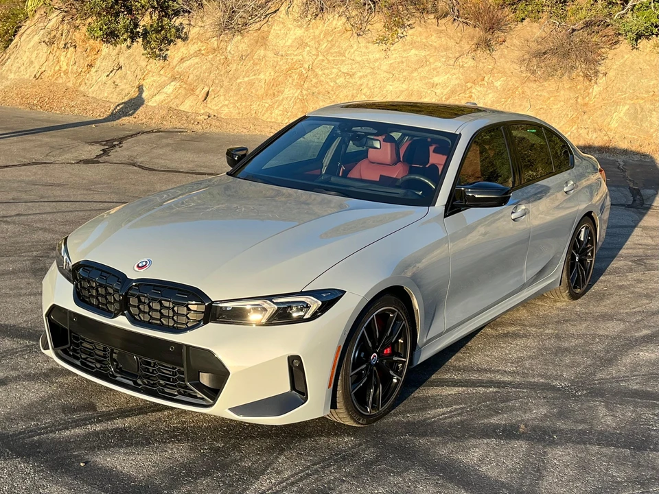 2023 BMW G20 M340i & M340d Sedan - Image 11 of 31