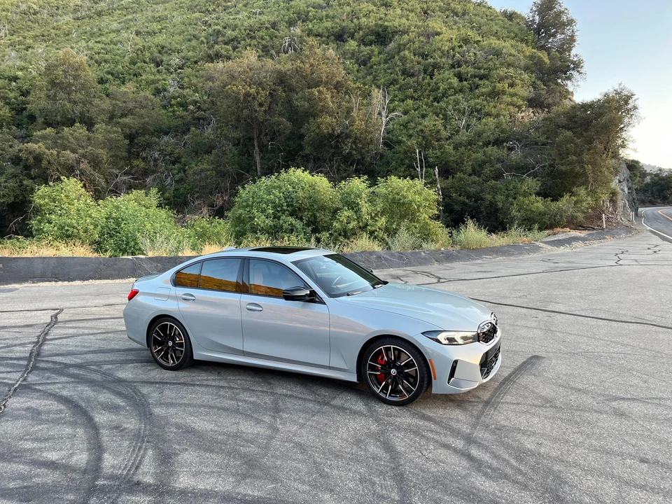 2023 BMW G20 M340i & M340d Sedan - Image 29 of 31