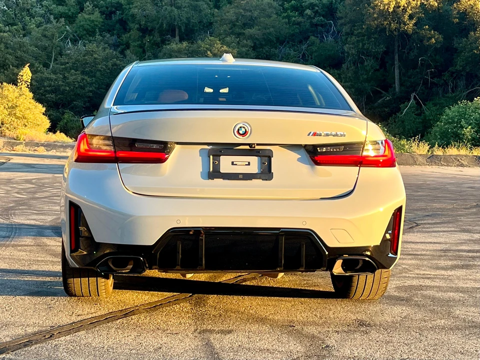 2023 BMW G20 M340i & M340d Sedan - Image 23 of 31