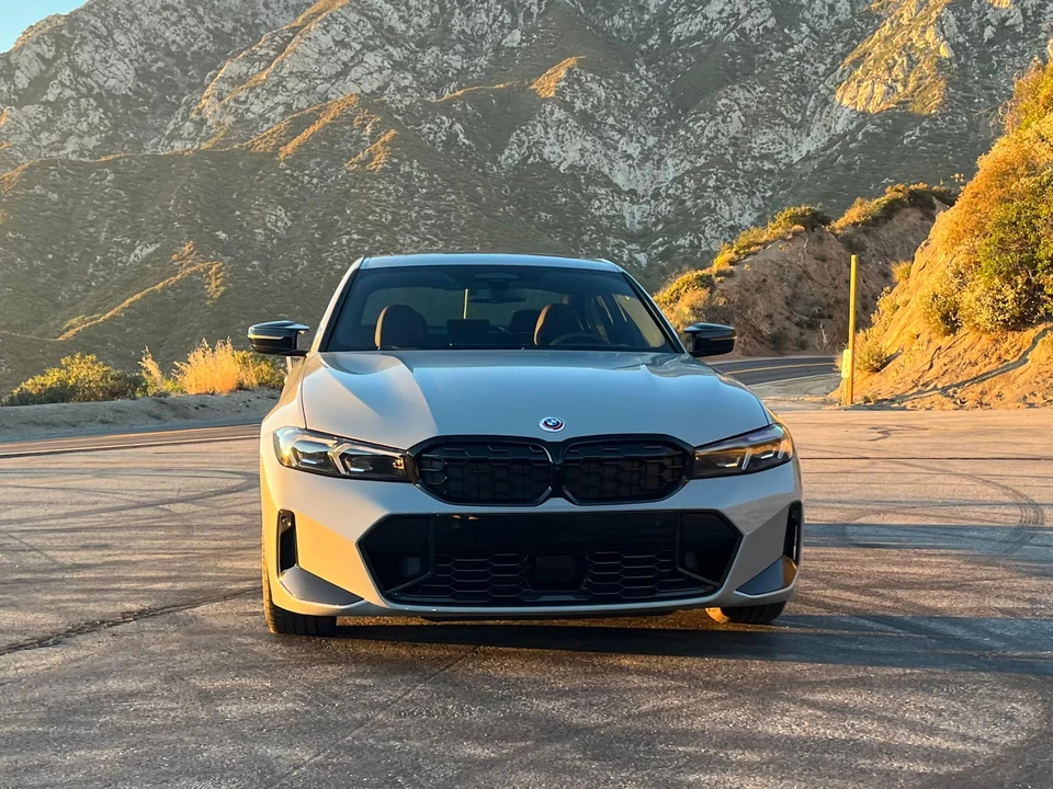 2023 BMW G20 M340i & M340d Sedan - Image 7 of 31