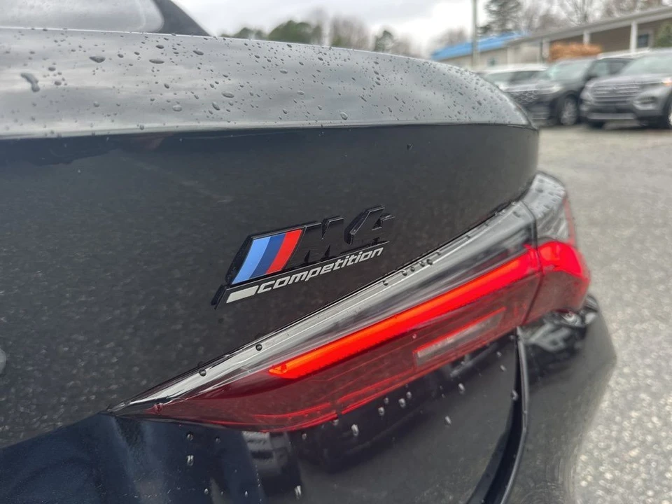 2023 BMW - Image 30 of 31