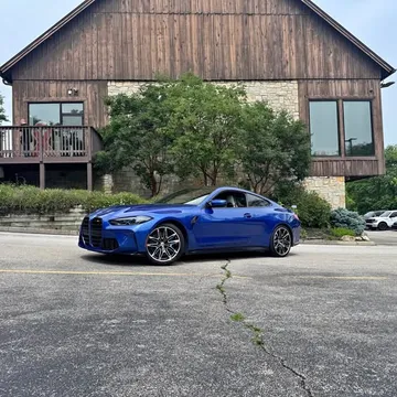 2023 BMW M4 Coupe