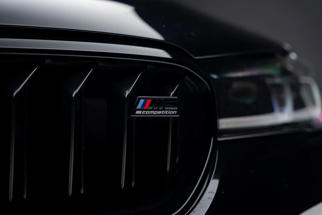 2023 BMW M5 - Image 14 of 31
