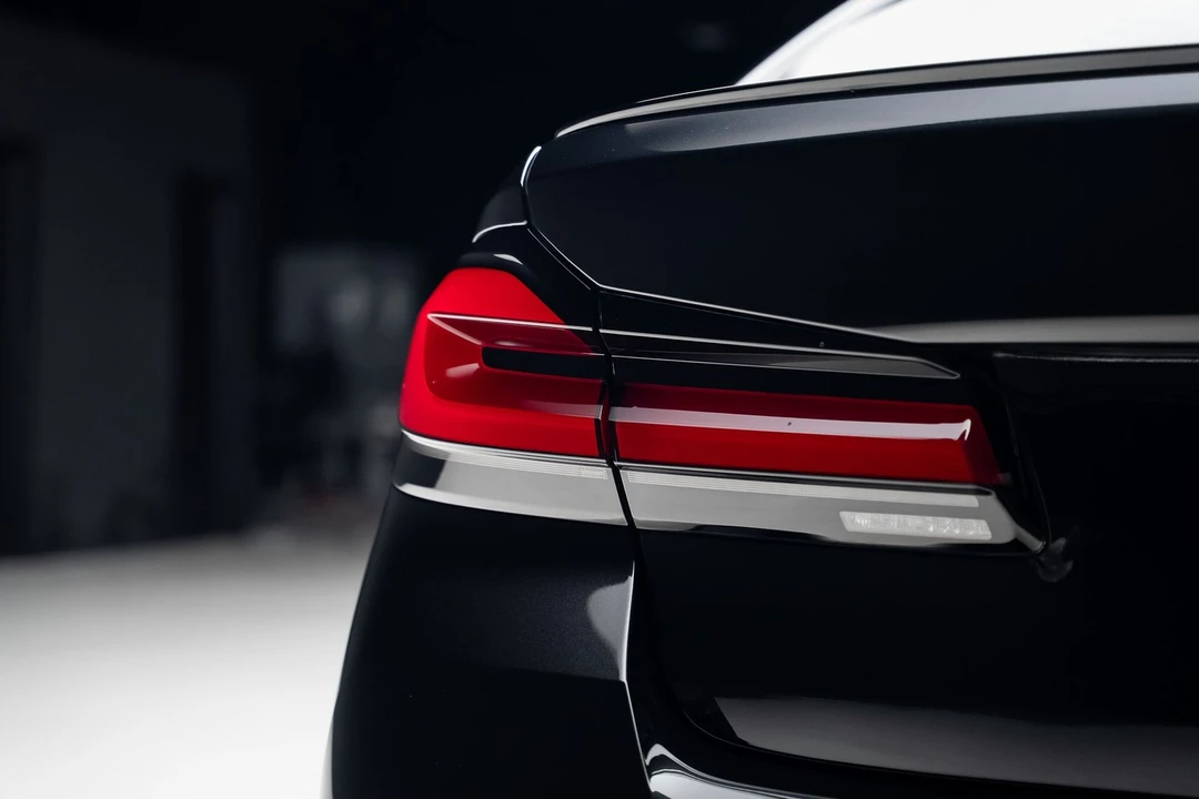 2023 BMW M5 - Image 27 of 31