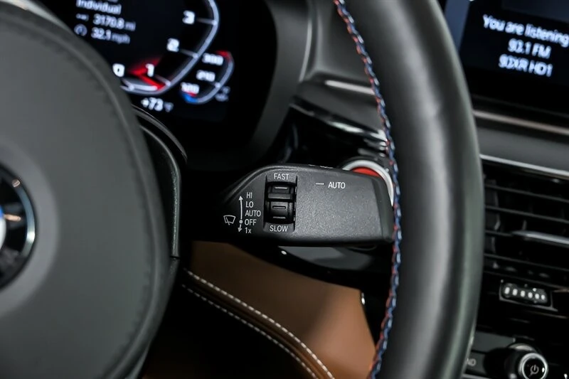 2023 BMW - Image 30 of 31