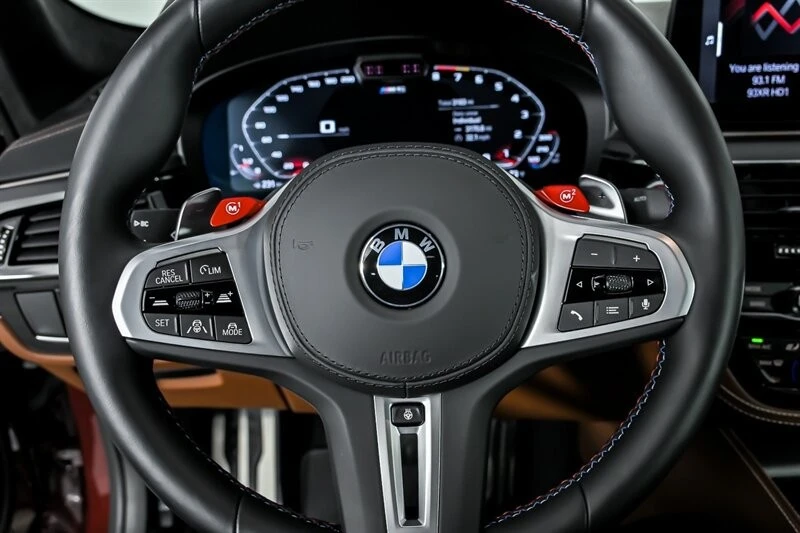 2023 BMW - Image 28 of 31