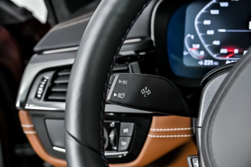 2023 BMW - Image 29 of 31