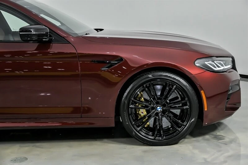 2023 BMW - Image 15 of 31