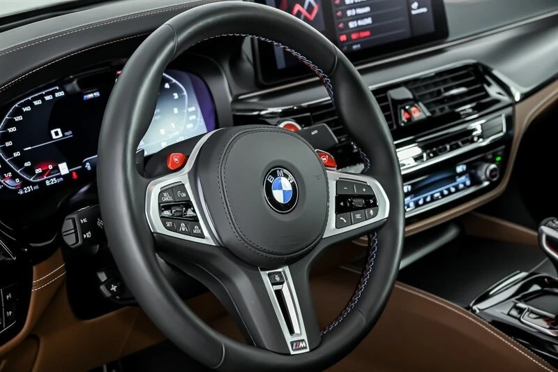 2023 BMW - Image 25 of 31