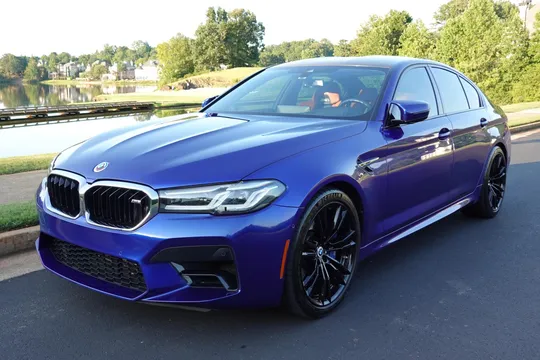 2023 BMW M5