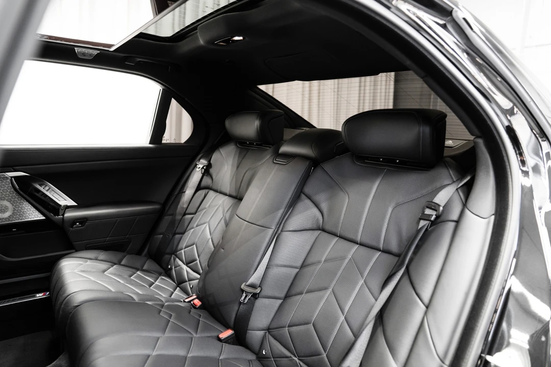 2023 BMW G70 7 Series - Image 15 of 21