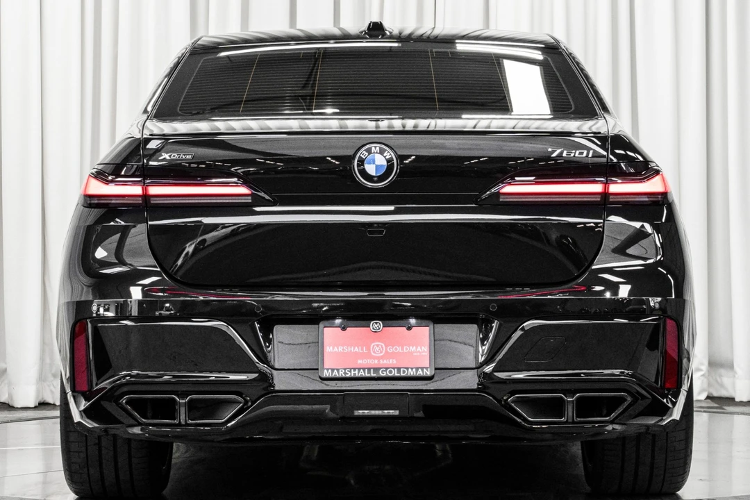 2023 BMW G70 7 Series - Image 8 of 21