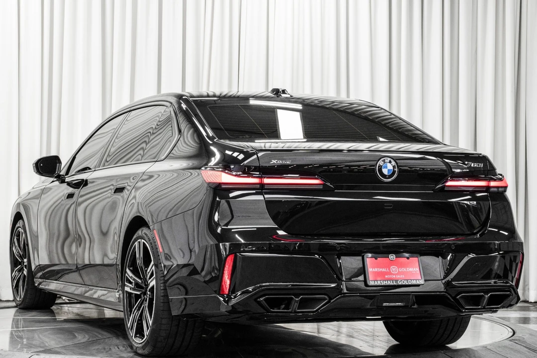 2023 BMW G70 7 Series - Image 7 of 12