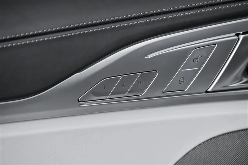 2023 BMW M8 - Image 19 of 21