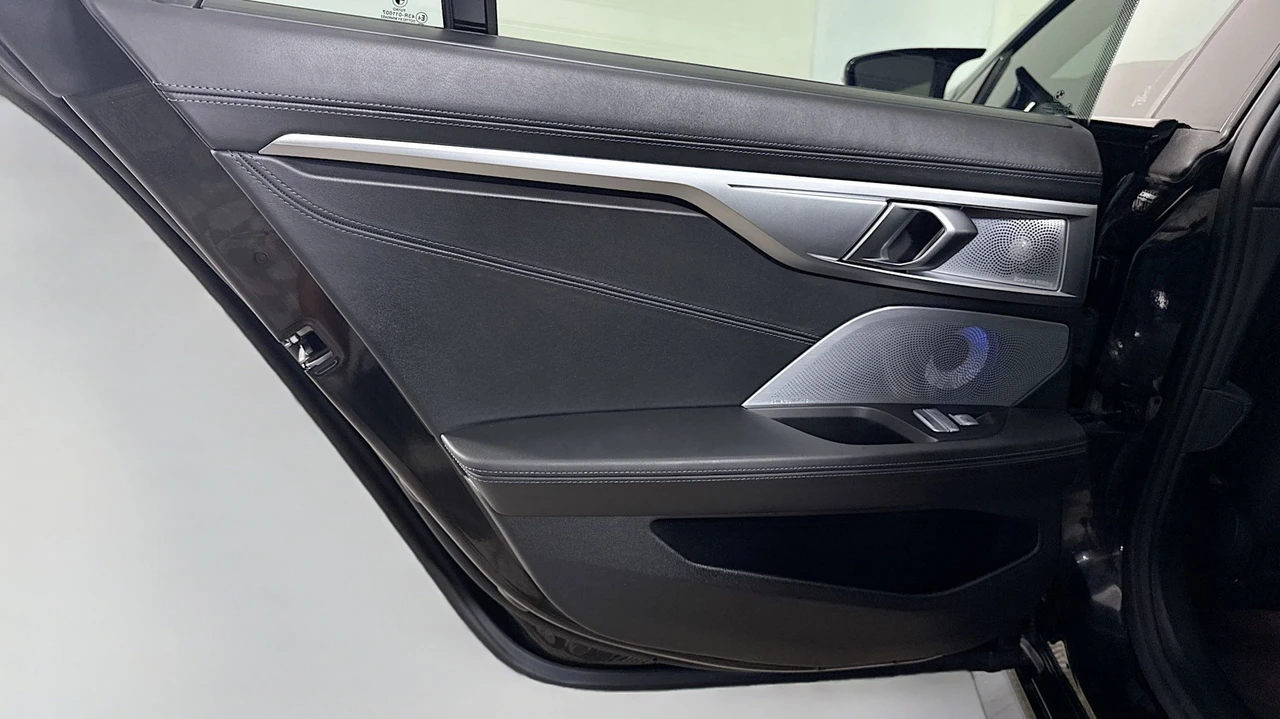 2023 BMW M8 - Image 22 of 31