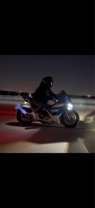 2023 BMW S1000 - Image 8 of 9