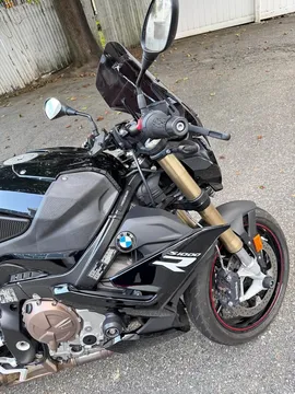 2023 BMW S 1000