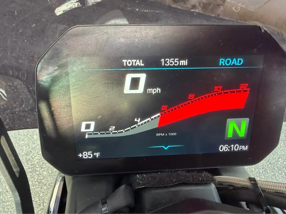 2023 BMW S1000 - Image 8 of 10
