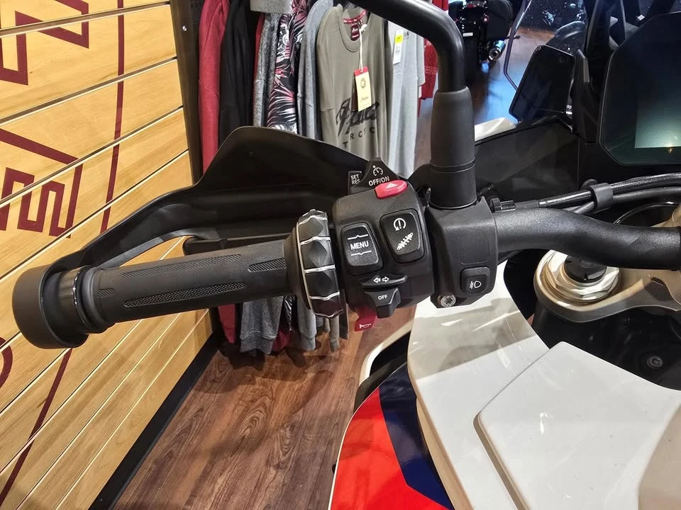 2023 BMW S1000 - Image 10 of 12
