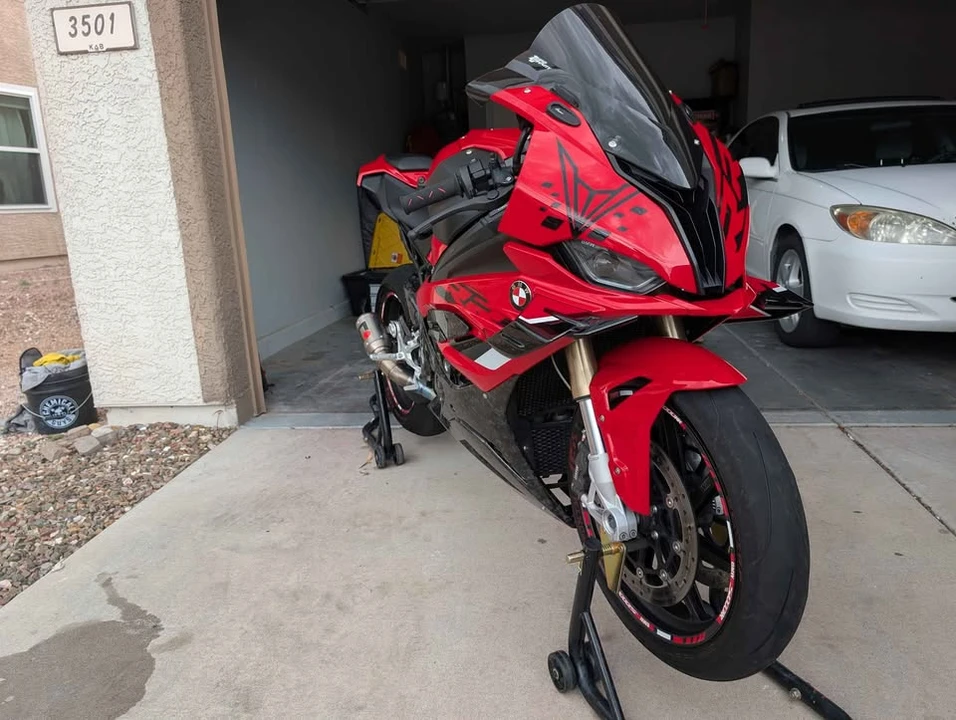 2023 BMW S1000 - Image 2 of 10
