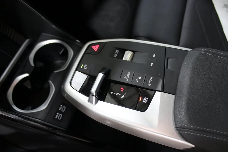 2023 BMW U11/U12 X1 - Image 16 of 20