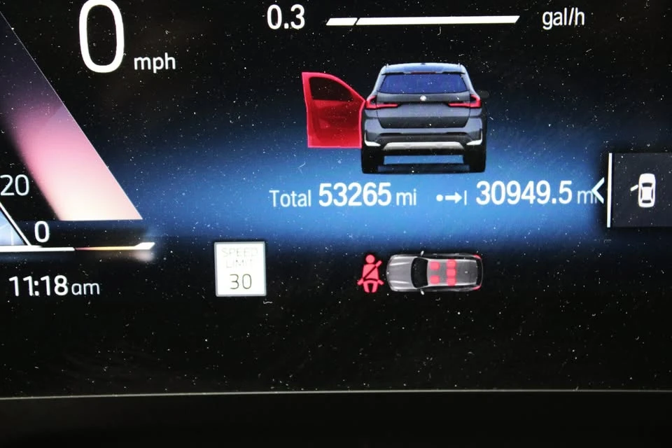 2023 BMW U11/U12 X1 - Image 12 of 20