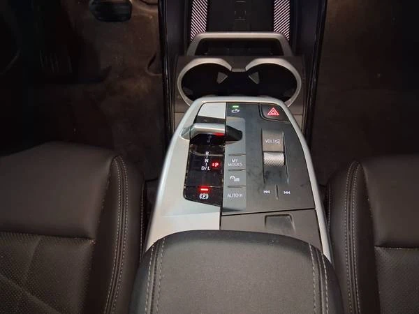 2023 BMW U11/U12 X1 - Image 5 of 10