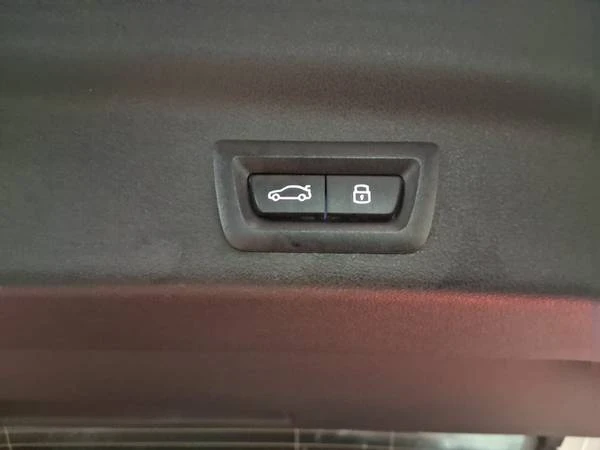 2023 BMW U11/U12 X1 - Image 6 of 10