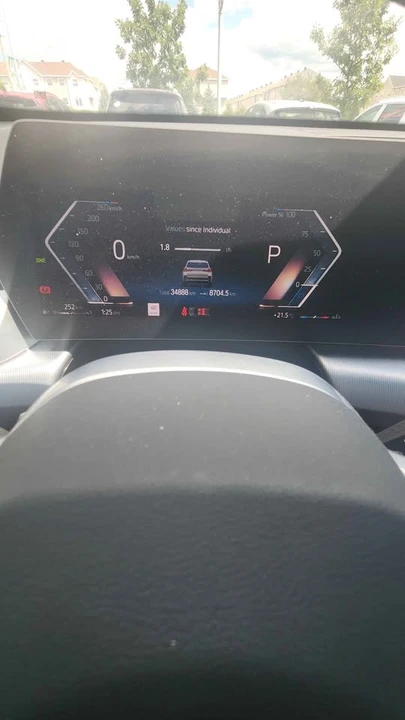 2023 BMW U11/U12 X1 - Image 9 of 15