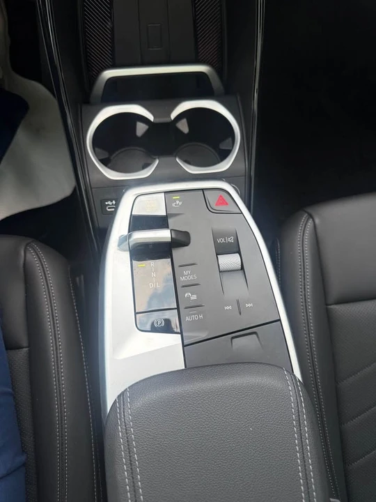 2023 BMW U11/U12 X1 - Image 9 of 12