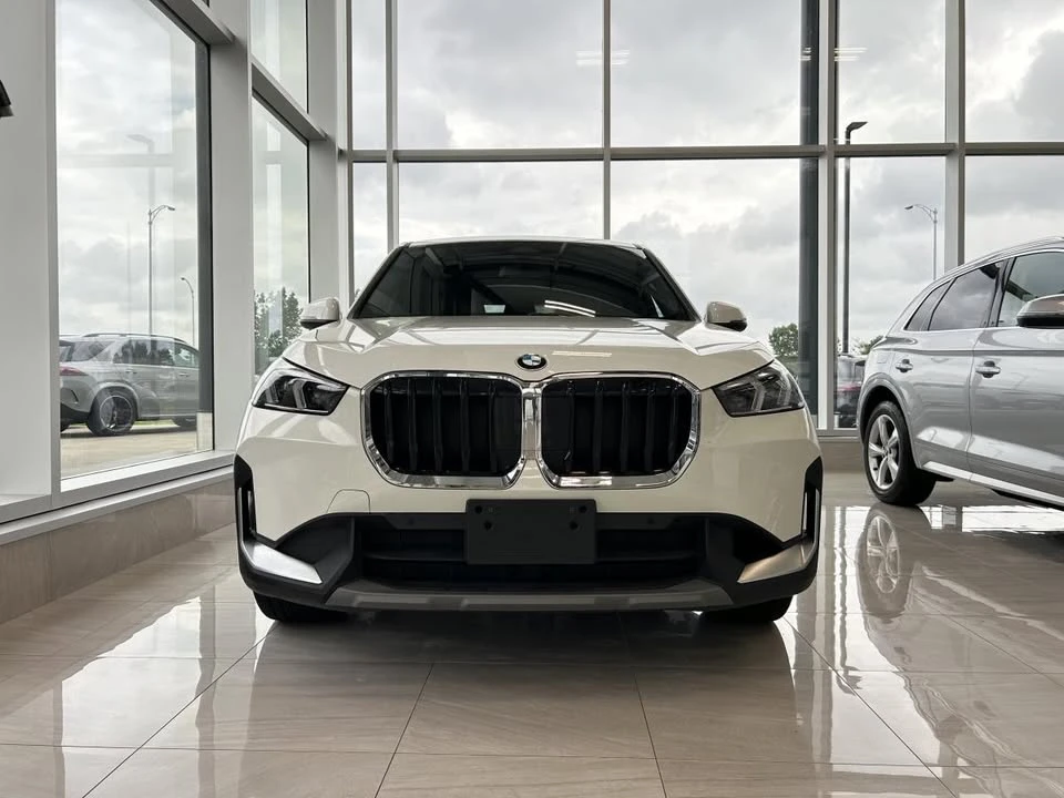 2023 BMW U11/U12 X1 - Image 2 of 14